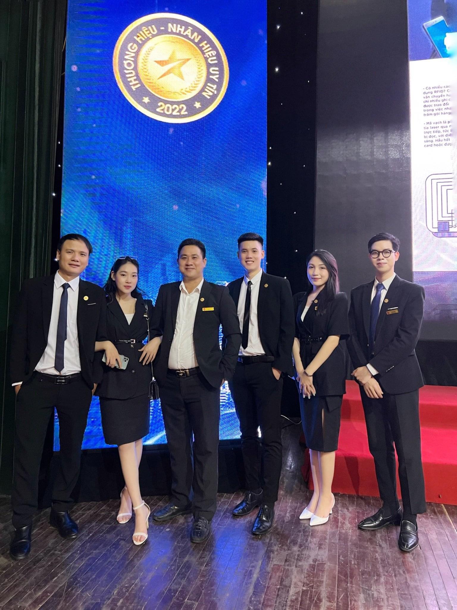 Z5607964636124_8d34c76267c5cb0331cfcbf230e37174